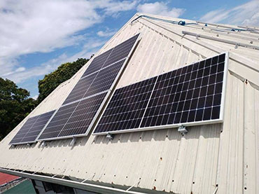 Système de montage universel trapézoïdal pour toit métallique, Philippines