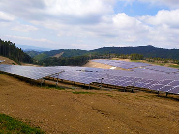 Projet solaire de terrain 11MW , Japon