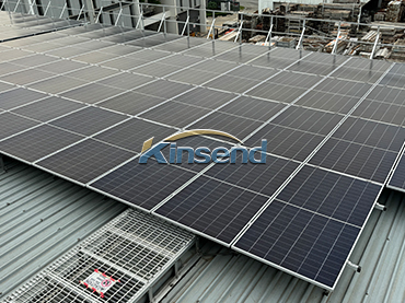 Montage et clôture de toit en métal, Singapour