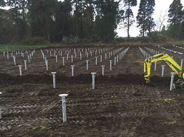 coulée et application de vis de sol en spirale solaire