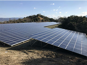 La capacité installée du marché de l'énergie solaire USA a dépassé 100gw 